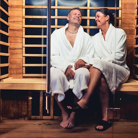 特宁格加德酒店 Hurup