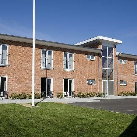 特宁格加德酒店 3* Hurup