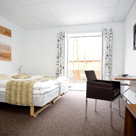 特宁格加德酒店 3*